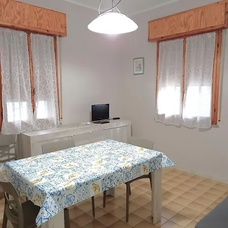 Appartement Cosy With Balcony Ravenne